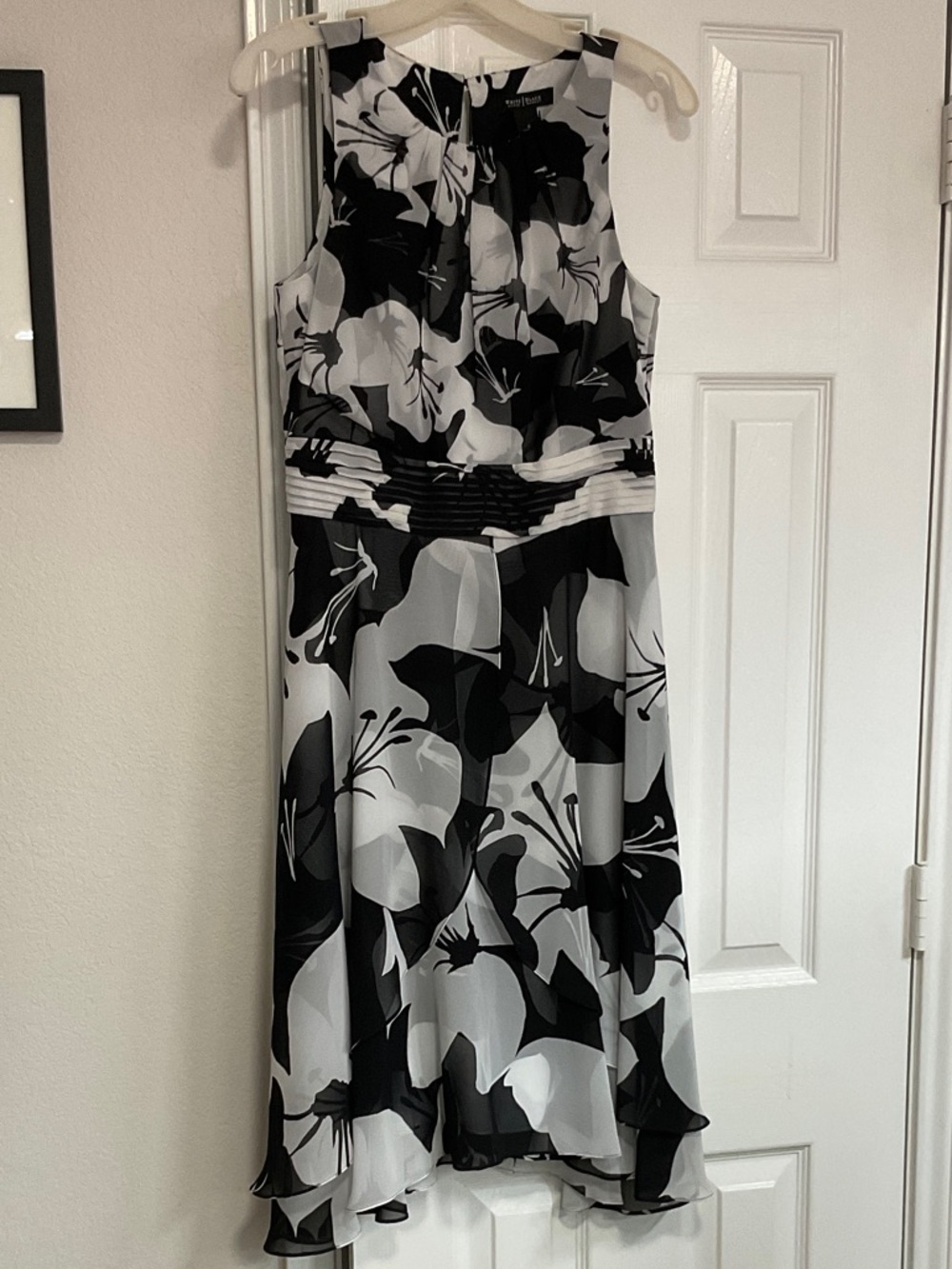White House Black Market Black and White Floral Midi Dress